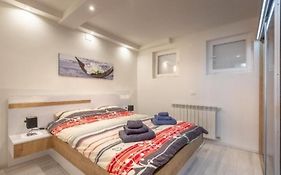 Newly Renovated App Goran