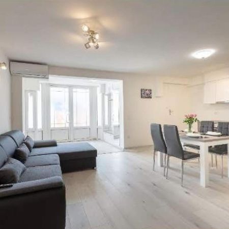 Apartmán Newly Renovated App Goran Umag Exteriér fotografie